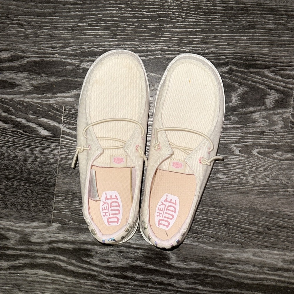 NWOT - Women's Hey Dude Cream / Dusty Rose Casual Shoes